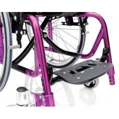 Алюминиевая сплошная подножка