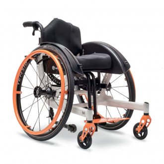 Детская активная инвалидная коляска Berollka Yuki в 